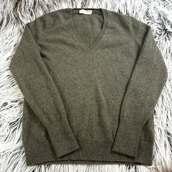 Everlane Green V-Neck Sweater Size Medium 100% Cashmere Pullover - Picture 1 of 9